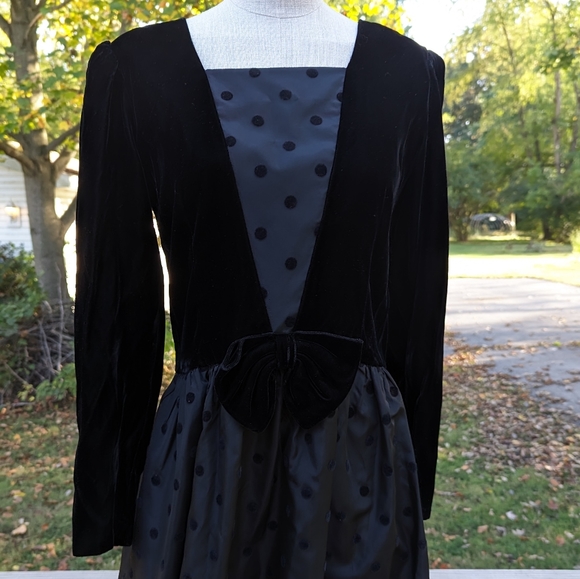 Vintage 80s Lanz Black Velvet Taffeta Polka Dot Dress - Picture 4 of 8